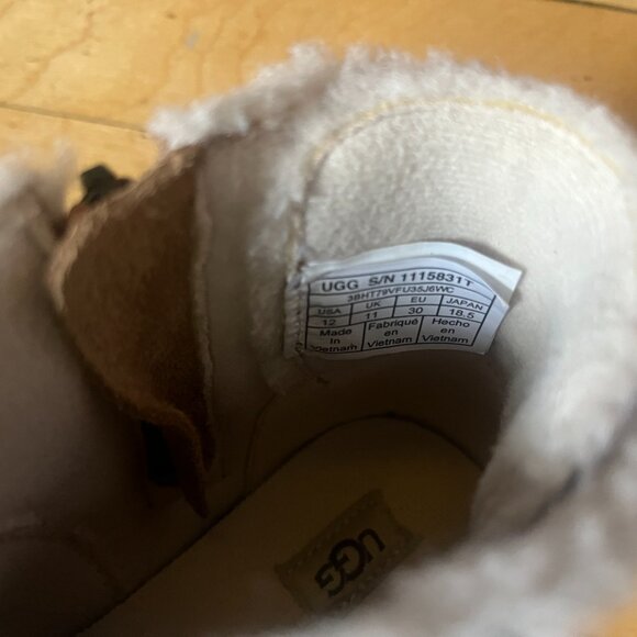 UGG Lynde Fleece Toddler Boots - Size 12T Color: Chestnut Brown - Picture 5 of 5